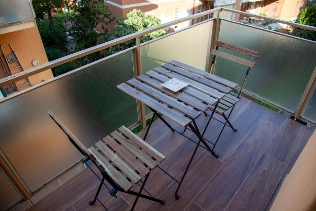 Modern And Stylish Flat Next To Metro Rom